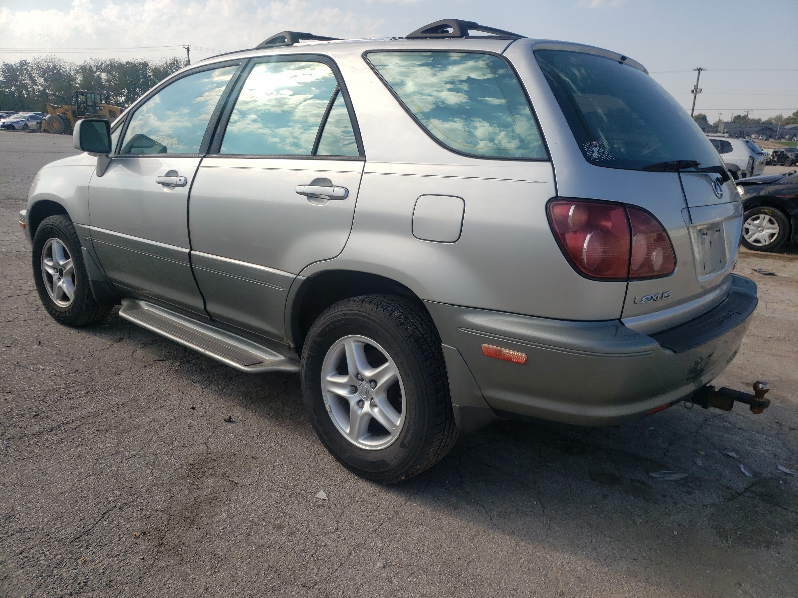 صورة رقم 3 من المزاد - 2000 LEXUS RX 300 مع VIN JT6GF10U7Y0047566