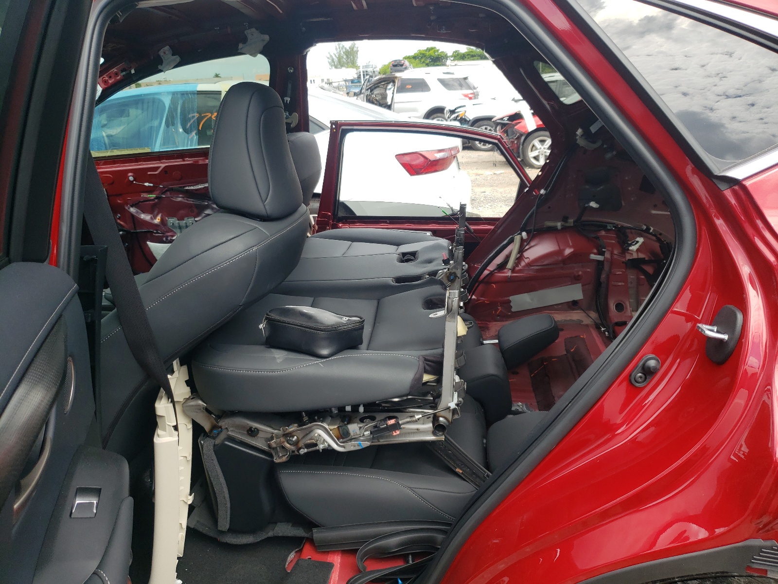 Photo 6 from auction – 2021 LEXUS NX 300 BAS with VIN JTJDARBZ8M5030559