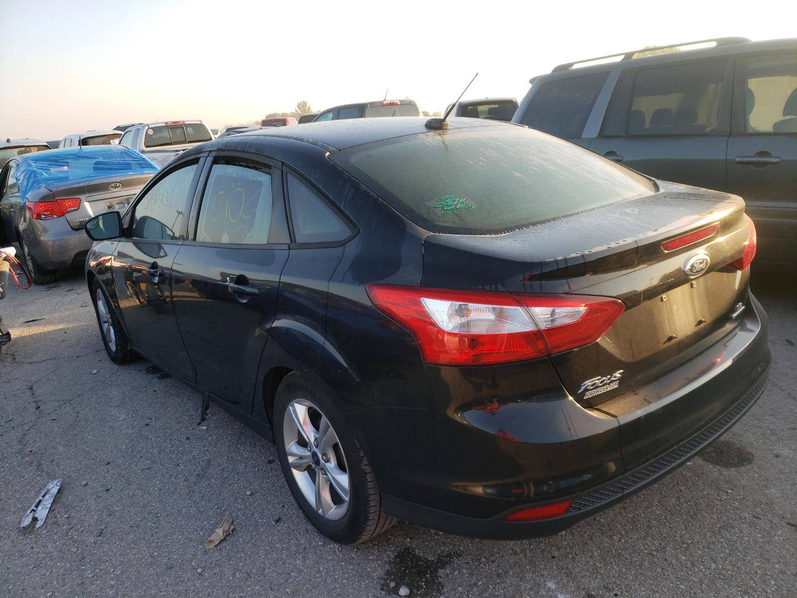 Photo 3 from auction – 2014 FORD FOCUS SE with VIN 1FADP3F27EL249513
