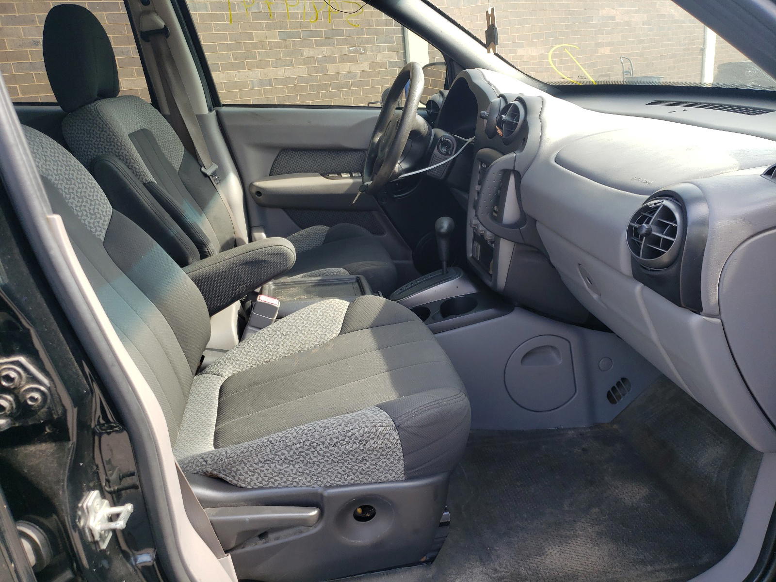 Photo 5 from auction – 2005 PONTIAC AZTEK with VIN 3G7DA03E05S504701