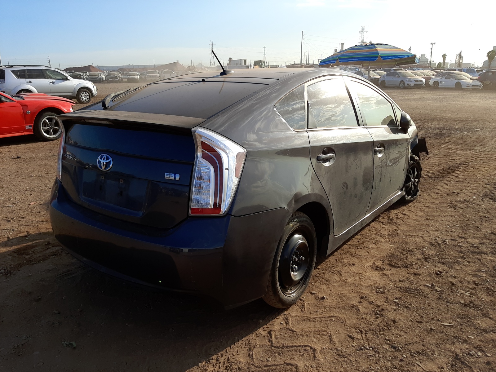 Zdjęcie 4 z aukcji – 2014 TOYOTA PRIUS z VIN JTDKN3DU9E1824928