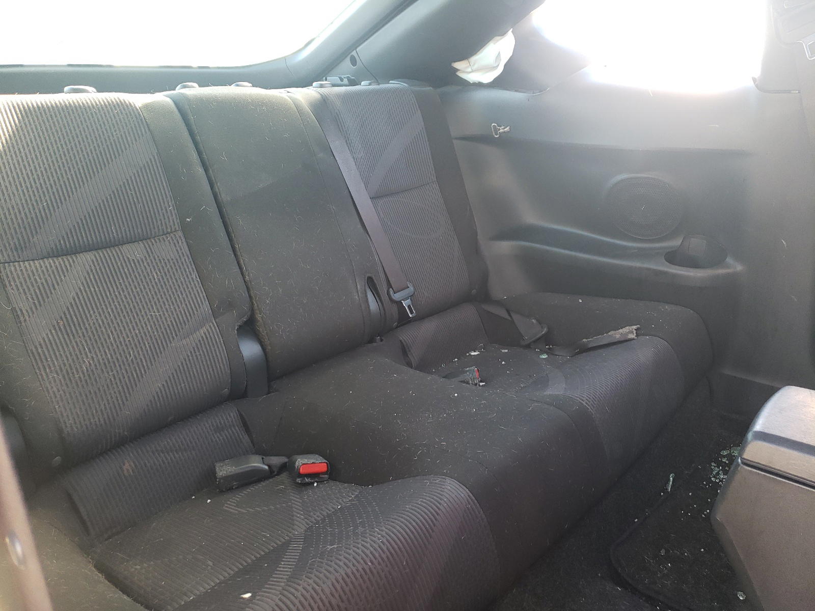 Photo 6 from auction – 2012 TOYOTA SCION TC with VIN JTKJF5C71C3041385