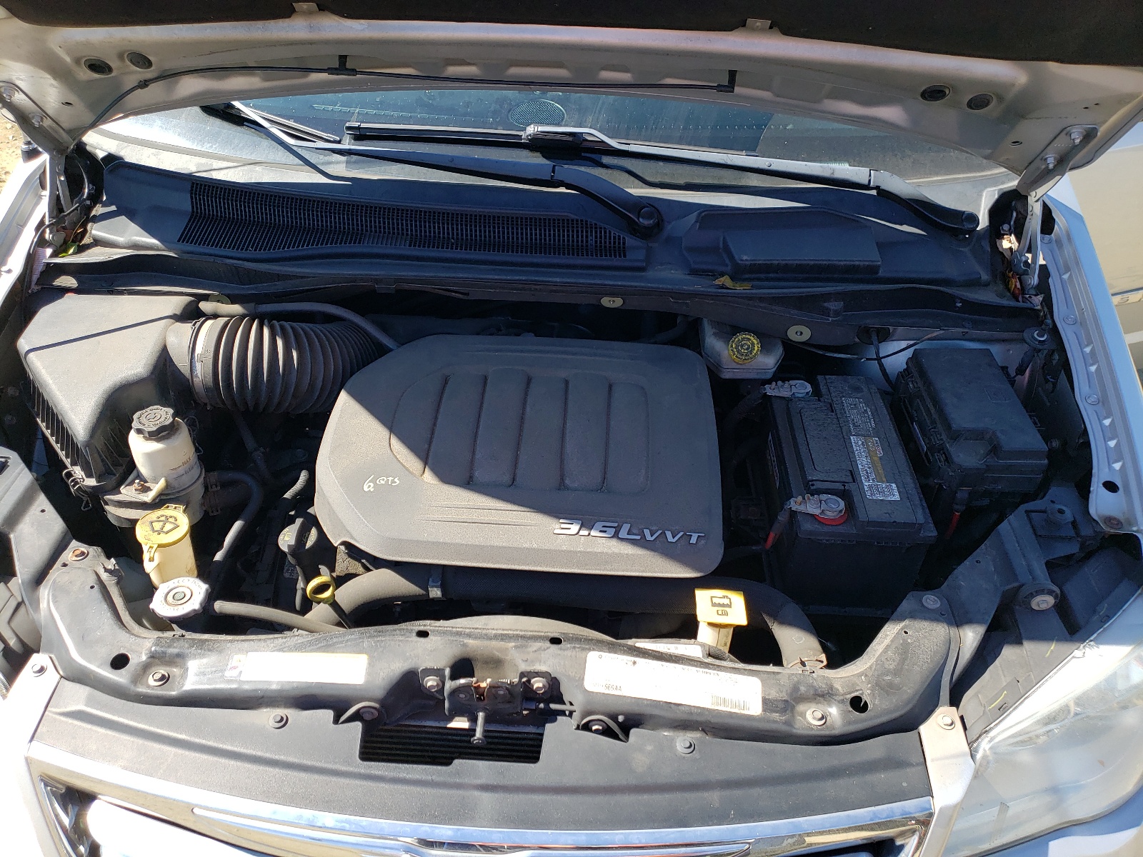 Photo 7 from auction – 2012 CHRYSLER TOWN & COU with VIN 2C4RC1CG9CR124999