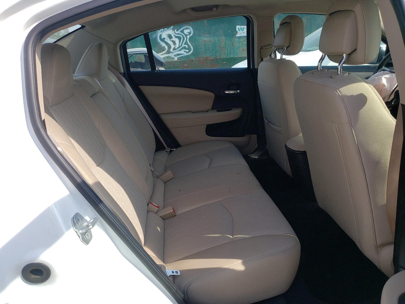Photo 6 from auction – 2012 CHRYSLER 200 LIMITE with VIN 1C3CCBCG7CN277474