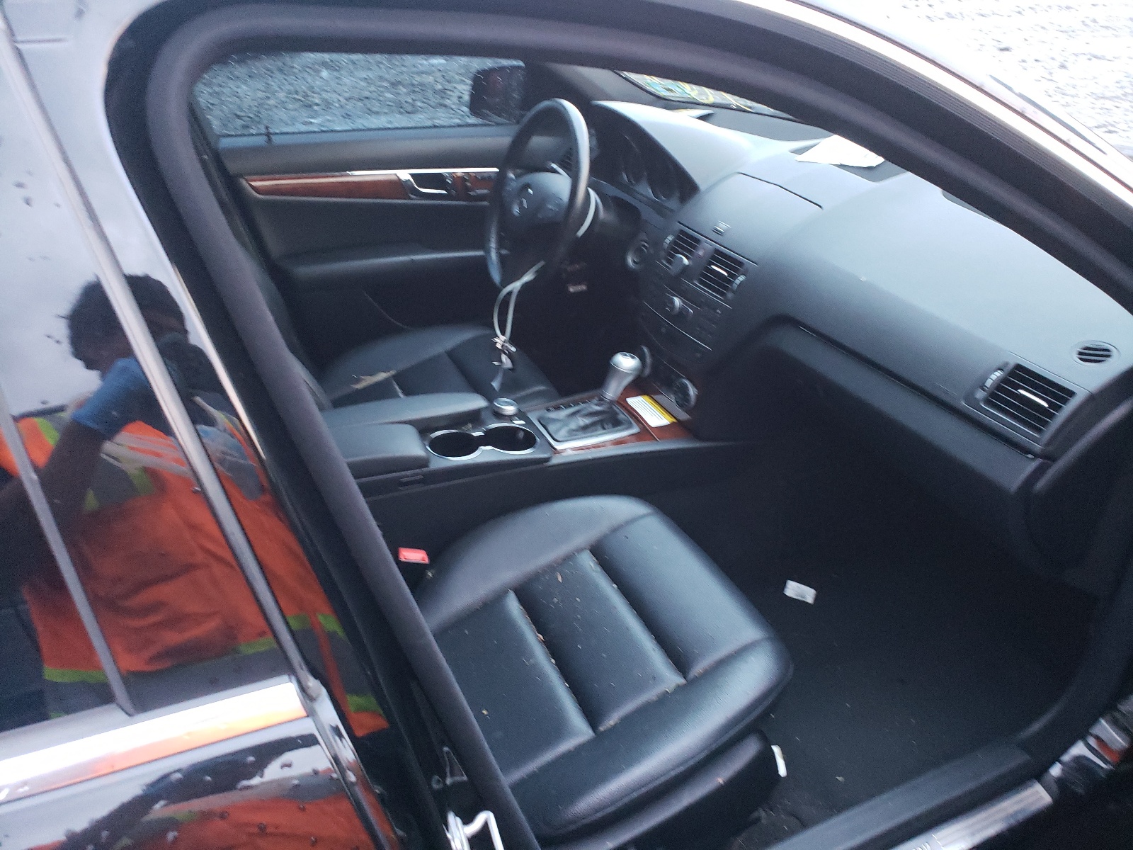 Photo 9 from auction – 2011 MERCEDES-BENZ C 300 4MAT with VIN WDDGF8BB3BR181531