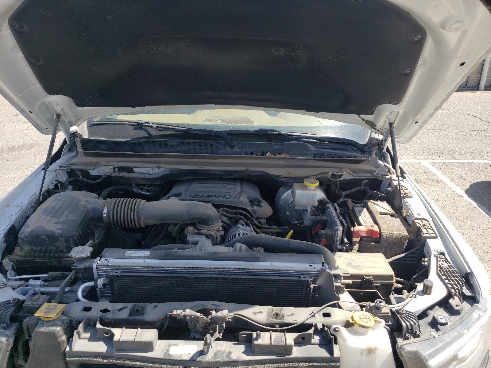 Photo 7 from auction – 2019 RAM 1500 BIG H with VIN 1C6RREFT0KN639634
