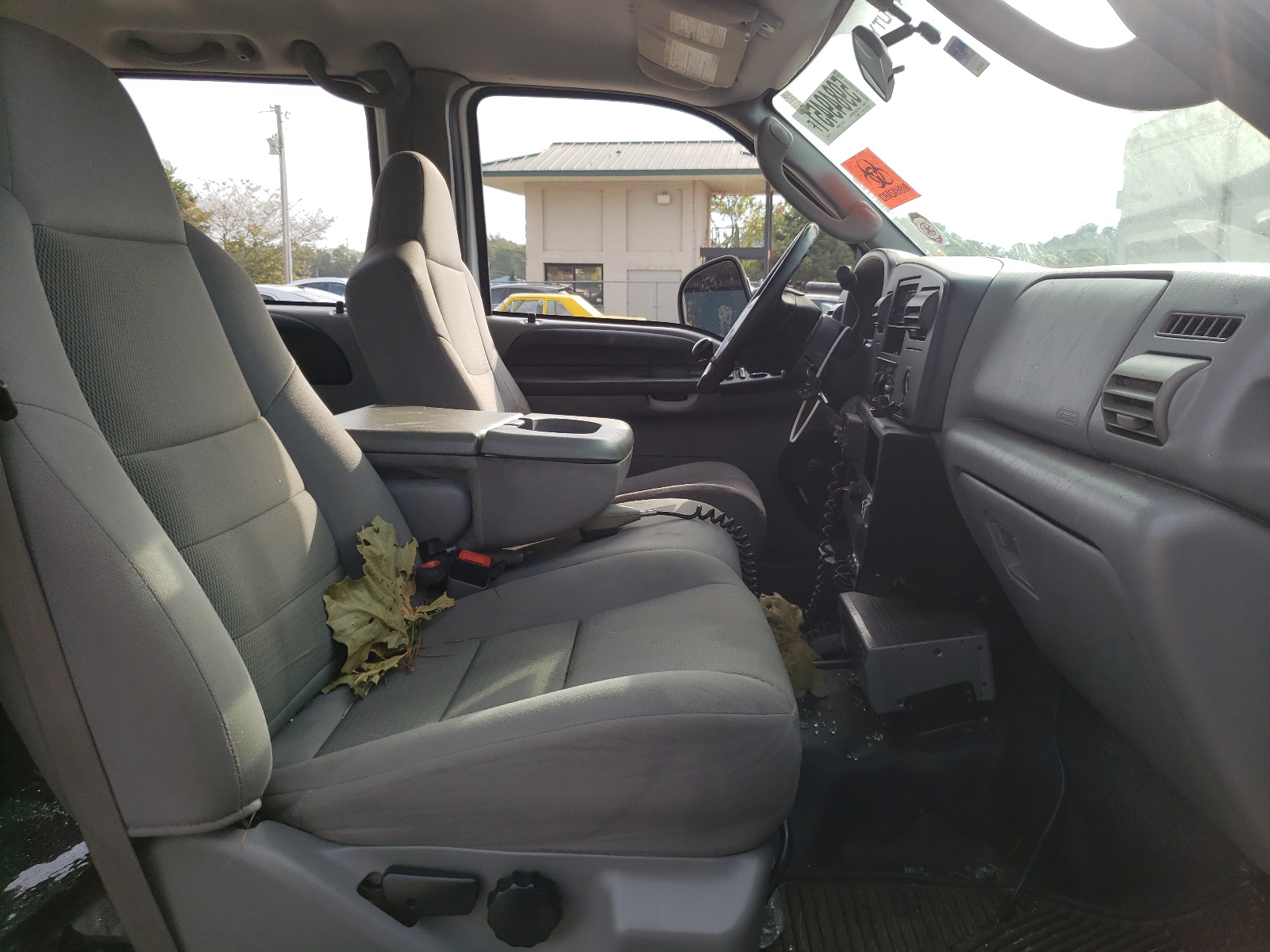 Photo 5 from auction – 2006 FORD F350 SUPER with VIN 1FTWW33P76ED27607