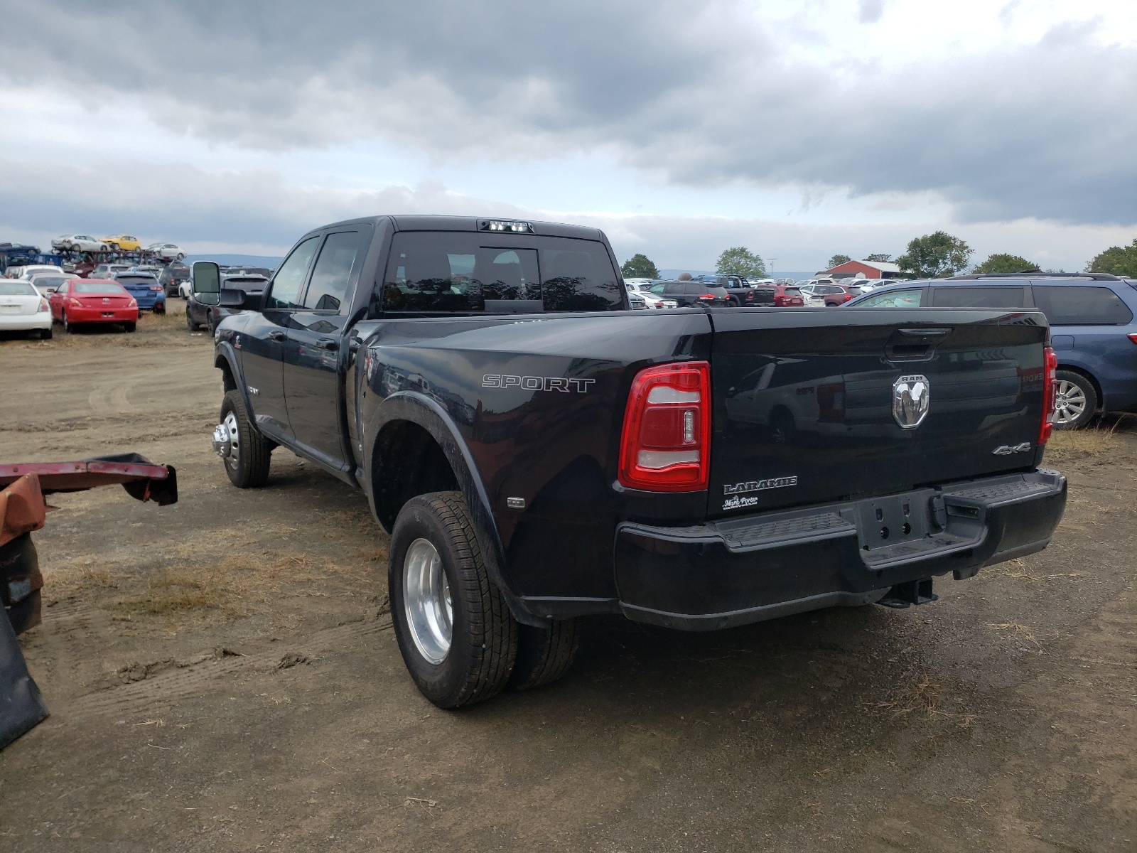 Photo 3 from auction – 2021 RAM 3500 LARAM with VIN 3C63RRJL3MG649185