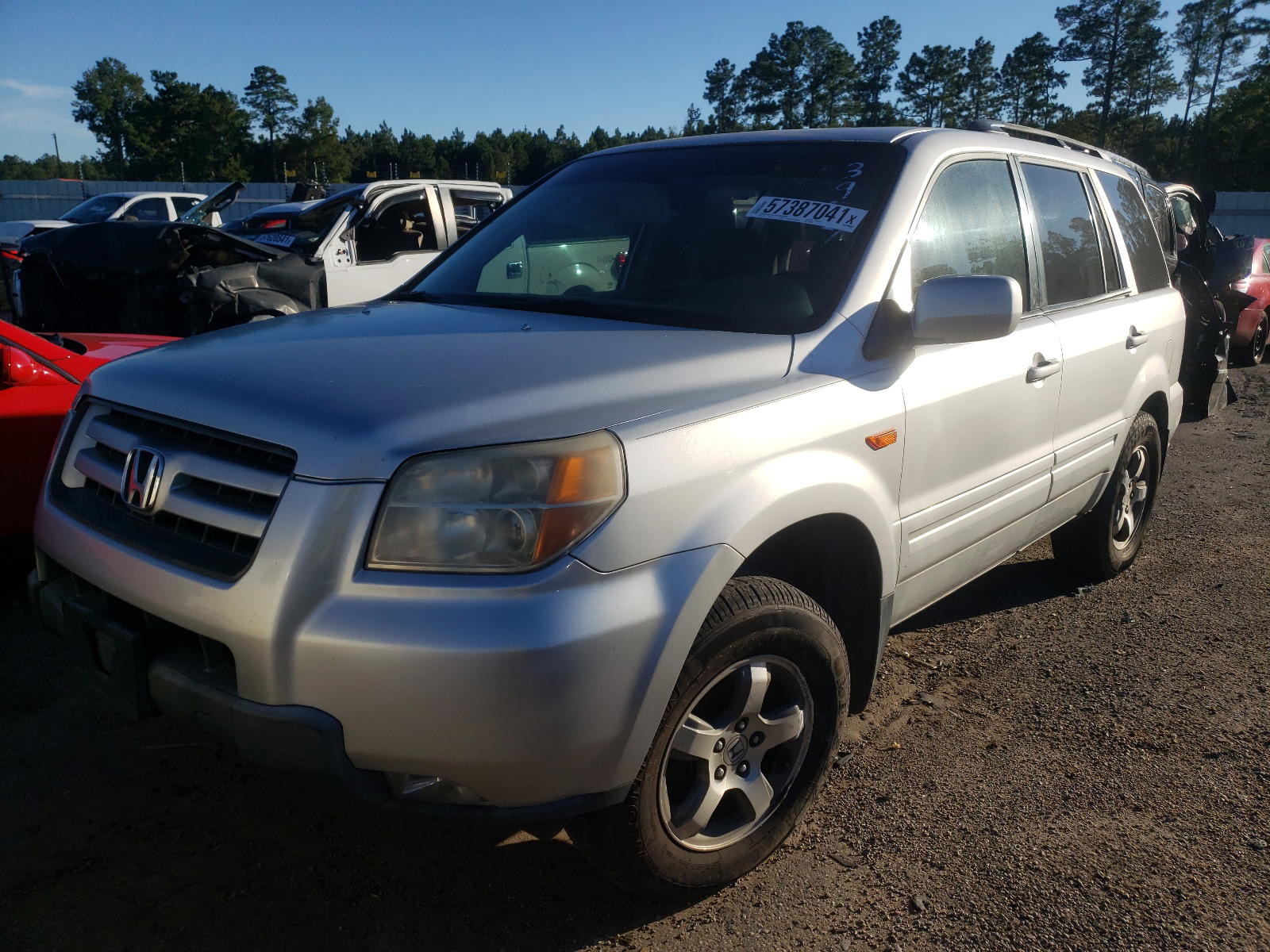 Photo 2 from auction – 2008 HONDA PILOT EXL with VIN 5FNYF285X8B023957