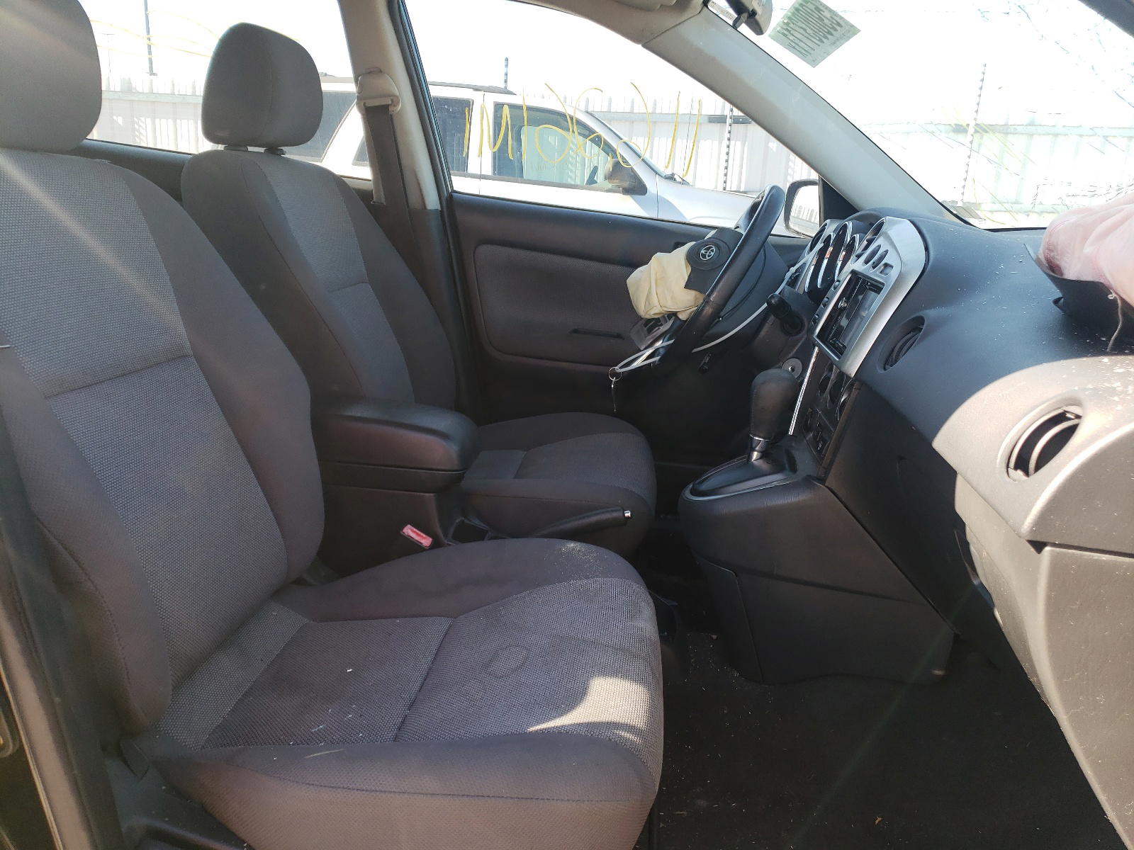 Photo 5 from auction – 2003 TOYOTA COROLLA MA with VIN 2T1KR32EX3C068681