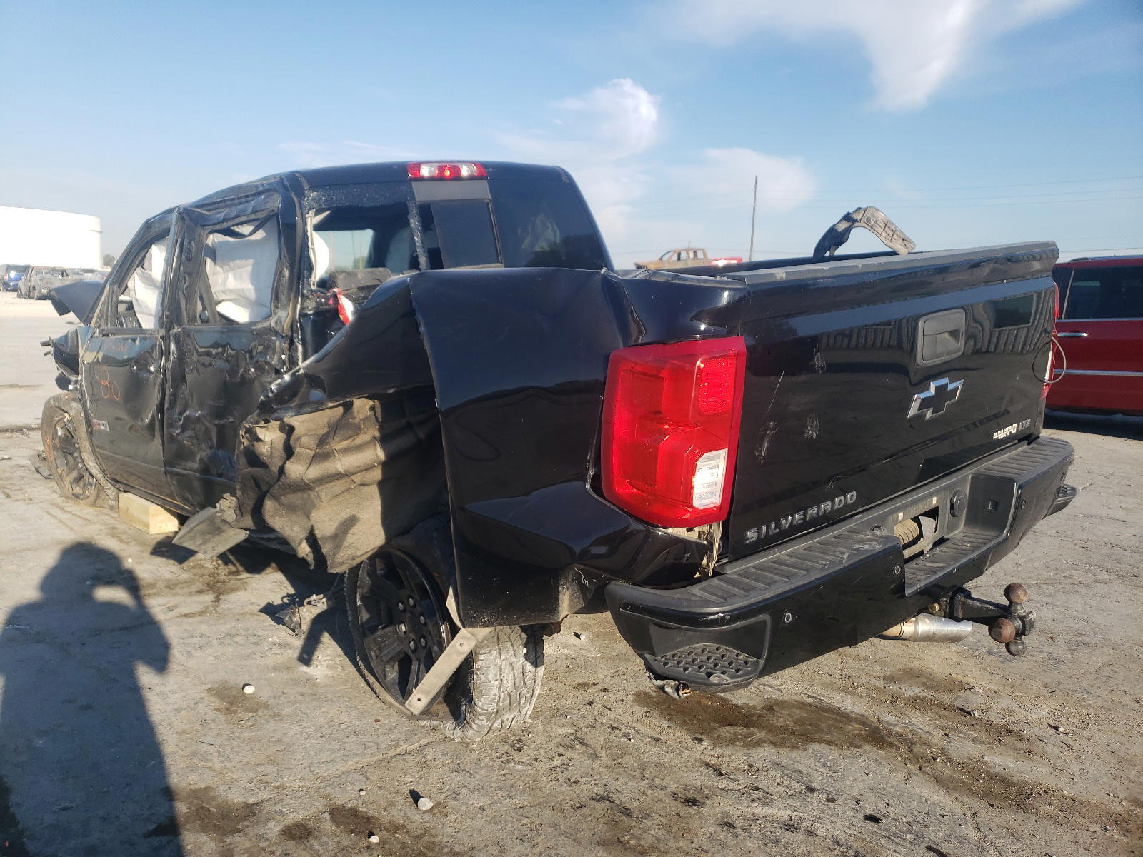 Photo 3 from auction – 2016 CHEVROLET SILVERADO with VIN 3GCUKSEC2GG273604