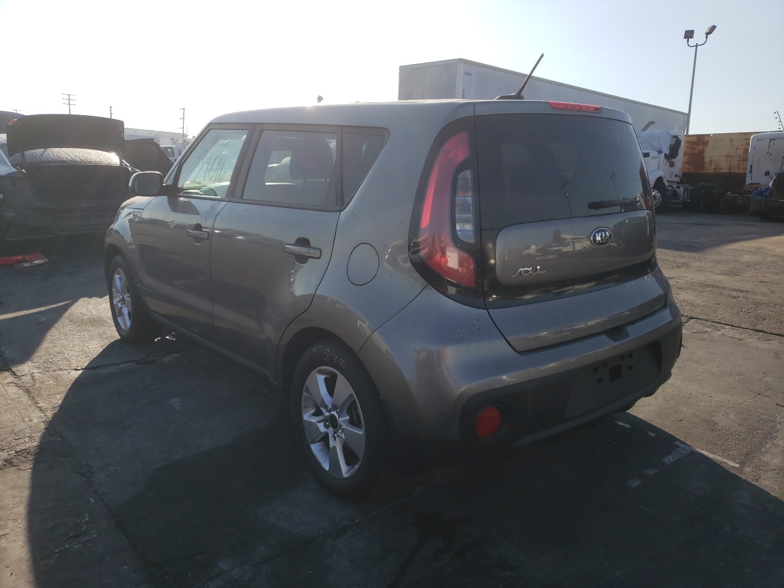 Photo 3 from auction – 2017 KIA SOUL with VIN KNDJN2A21H7484023