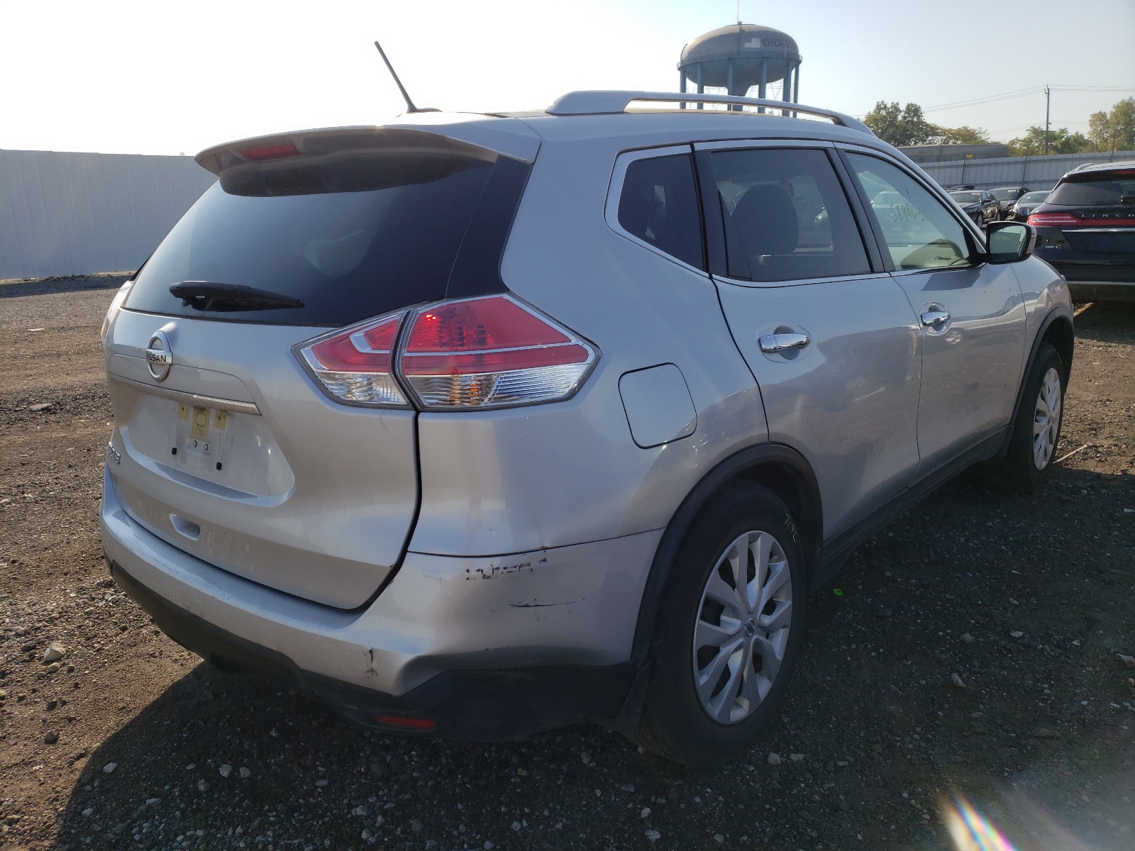 Photo 4 from auction – 2016 NISSAN ROGUE S with VIN JN8AT2MT0GW023950