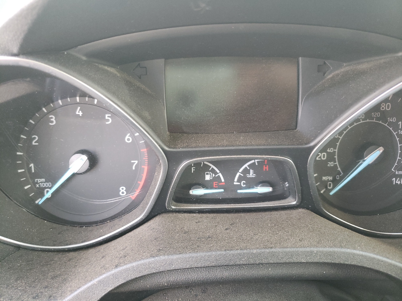 Zdjęcie 8 z aukcji – 2017 FORD ESCAPE S z VIN 1FMCU0F72HUE95520