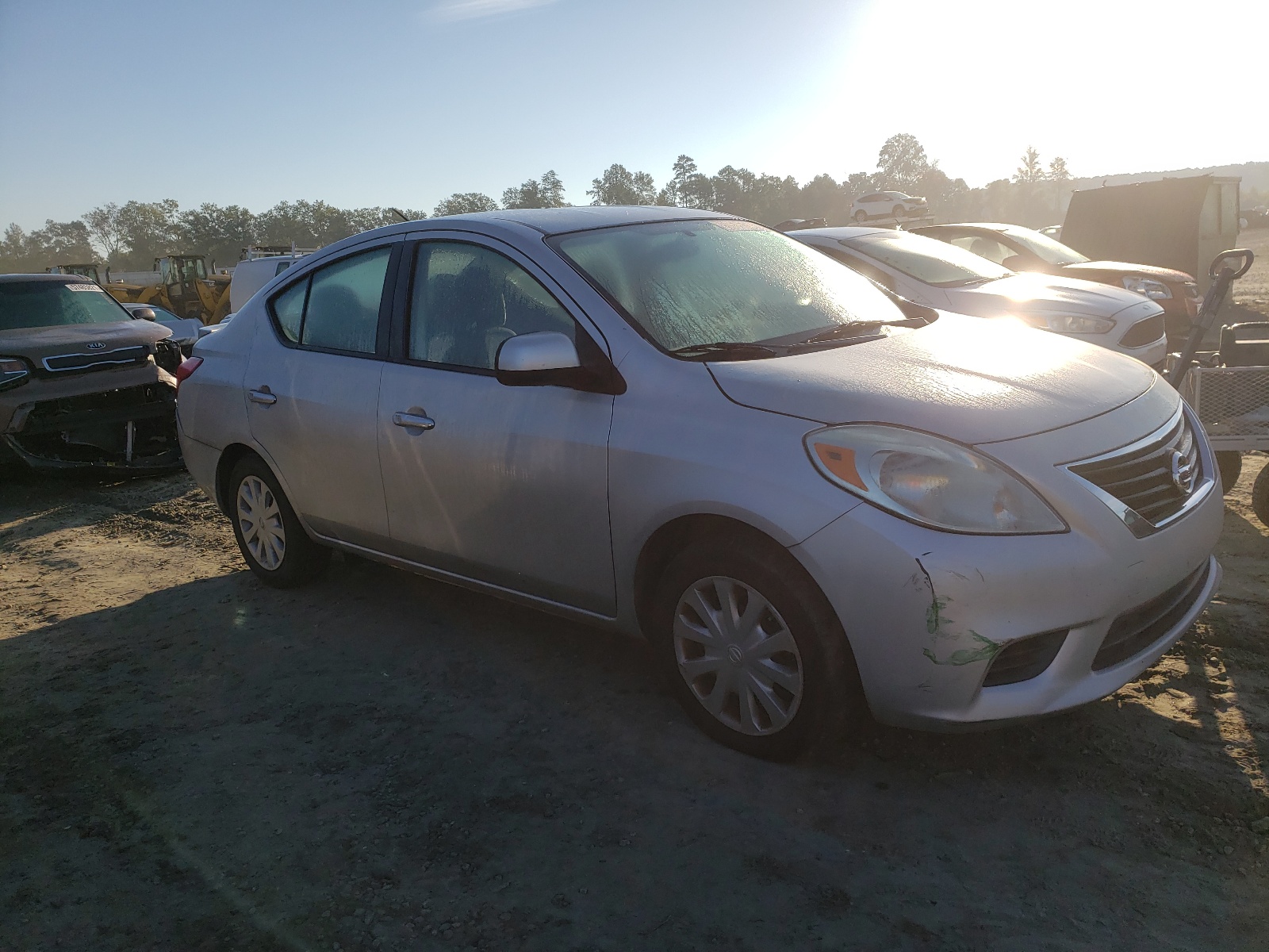 NISSAN VERSA S 2013 with VIN 3N1CN7AP5DL827362 - Photo from auction