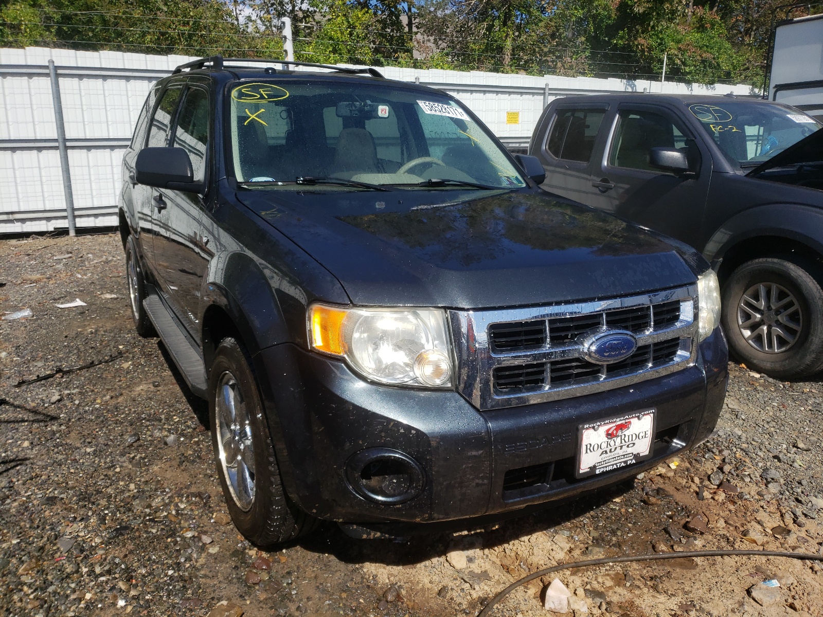 FORD ESCAPE XLT 2008 with VIN 1FMCU931X8KB14383 - Photo from auction