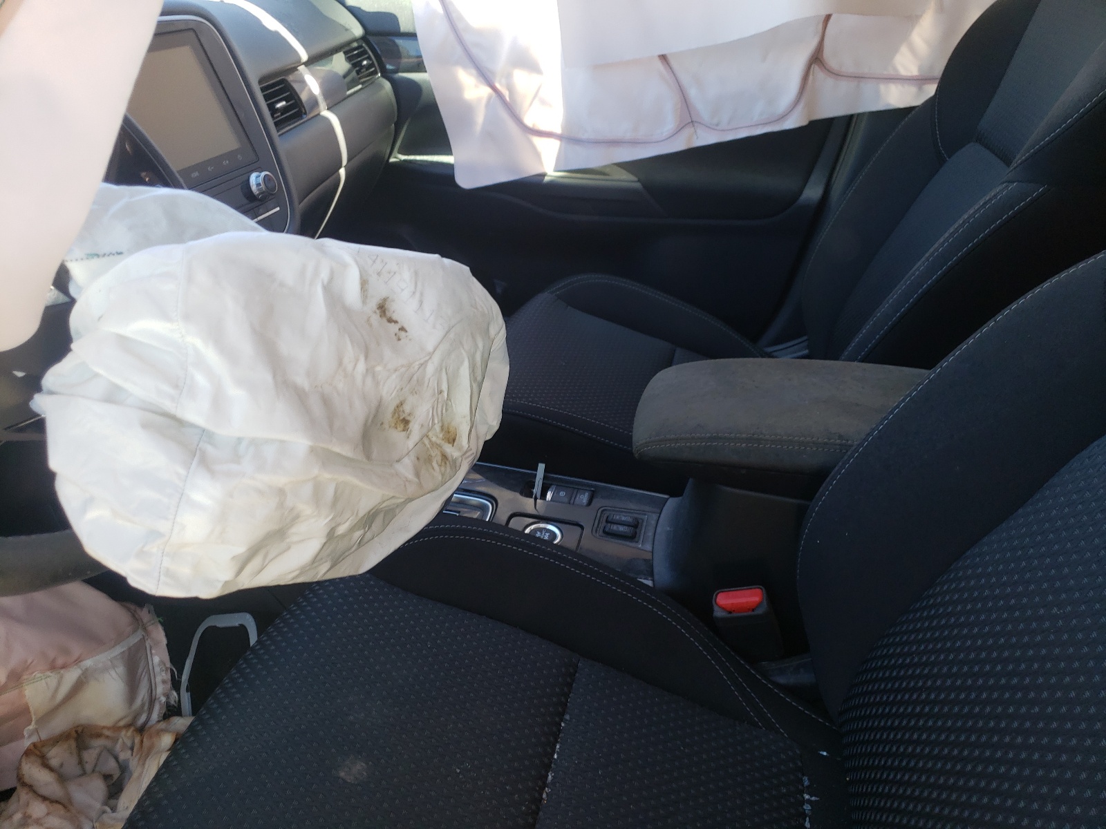Photo 5 from auction – 2020 MITSUBISHI OUTLANDER with VIN JA4AZ2A37LZ611670