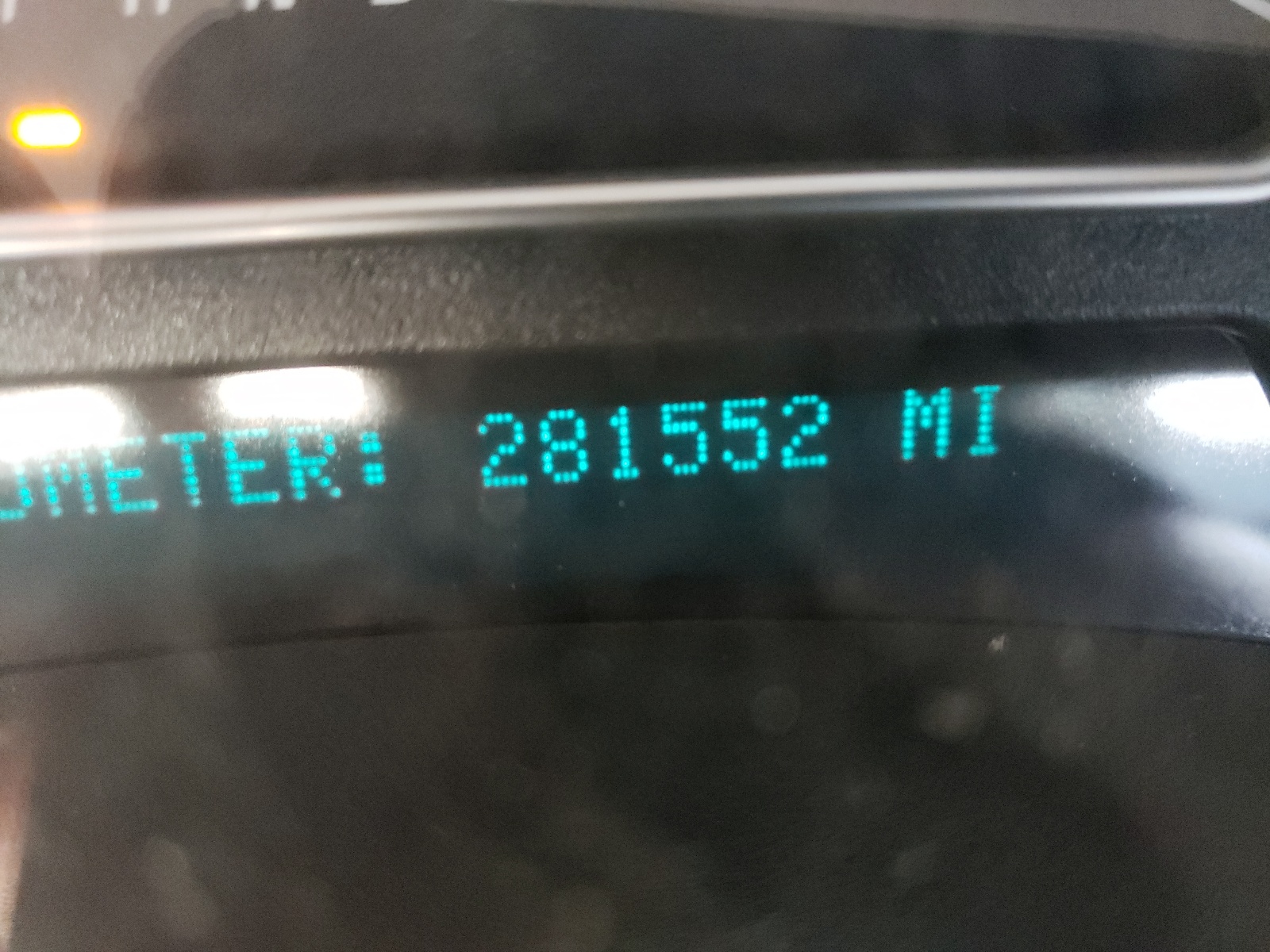 Photo 8 from auction – 2006 GMC ENVOY with VIN 1GKDT13S162341565