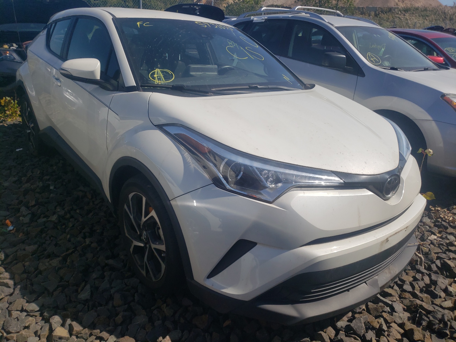 Photo 1 from auction – 2019 TOYOTA C-HR XLE with VIN NMTKHMBX1KR092561