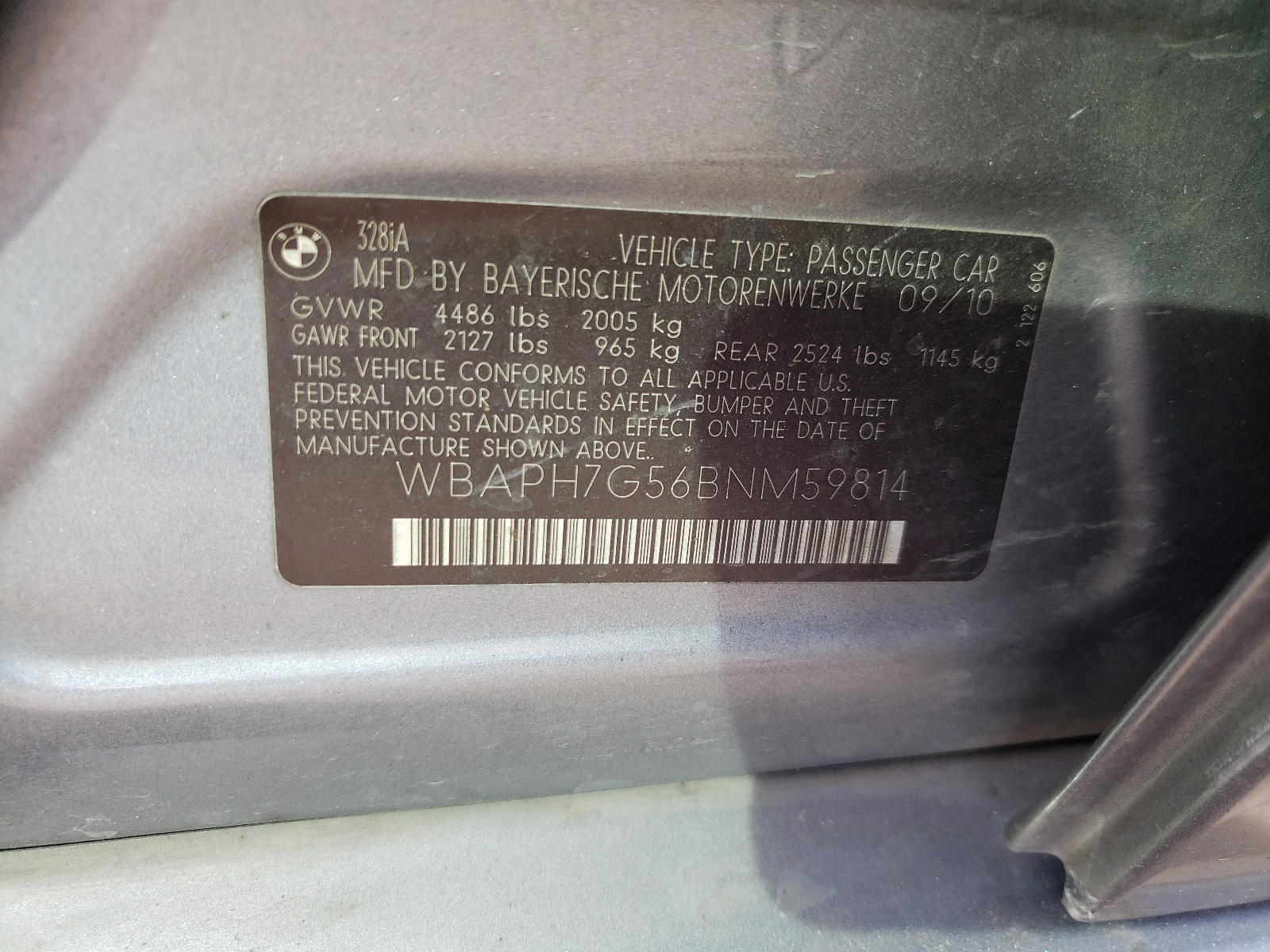 Photo 10 from auction – 2011 BMW 328 I with VIN WBAPH7G56BNM59814