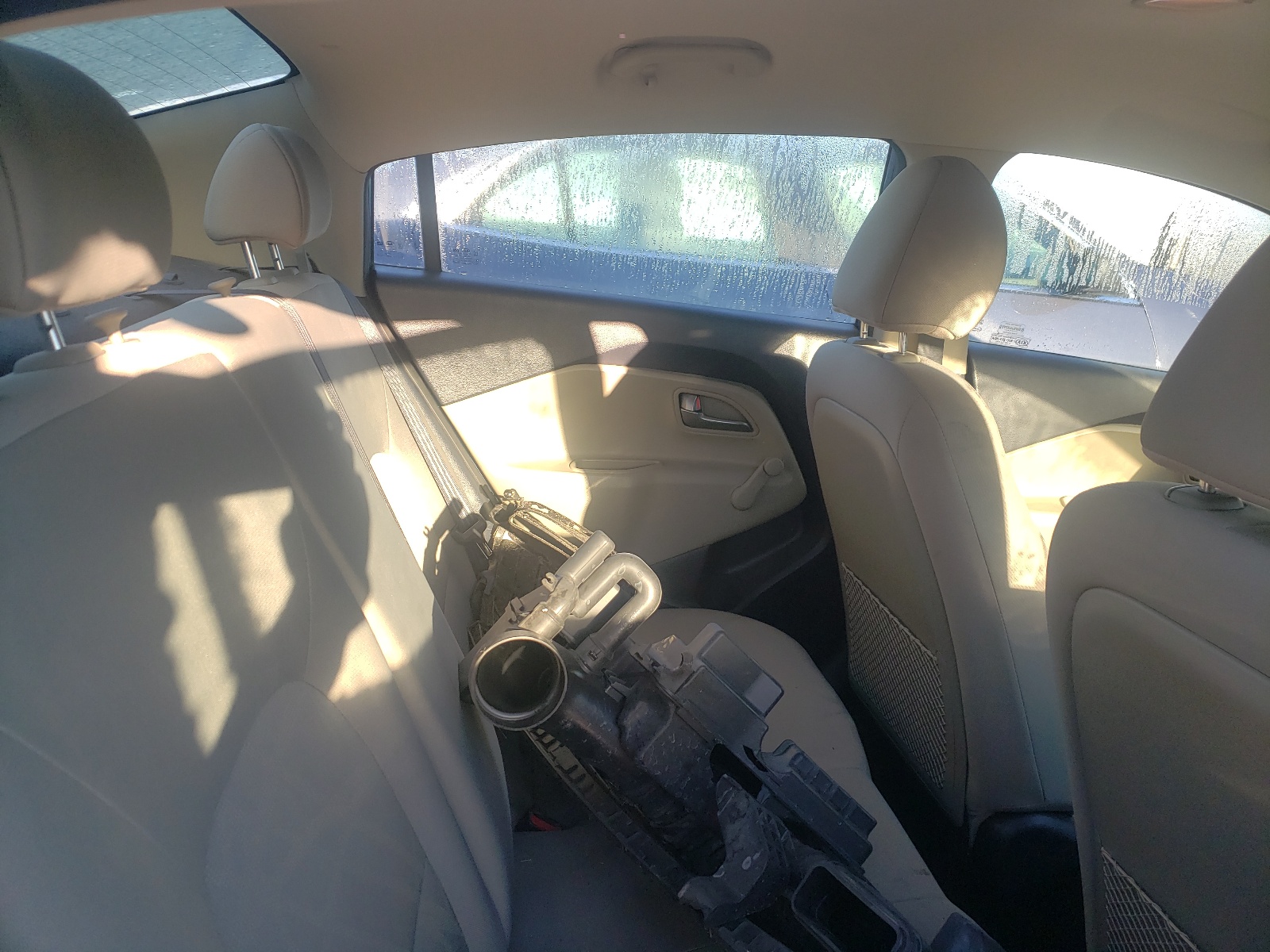Photo 6 from auction – 2016 KIA RIO LX with VIN KNADM4A30G6659304