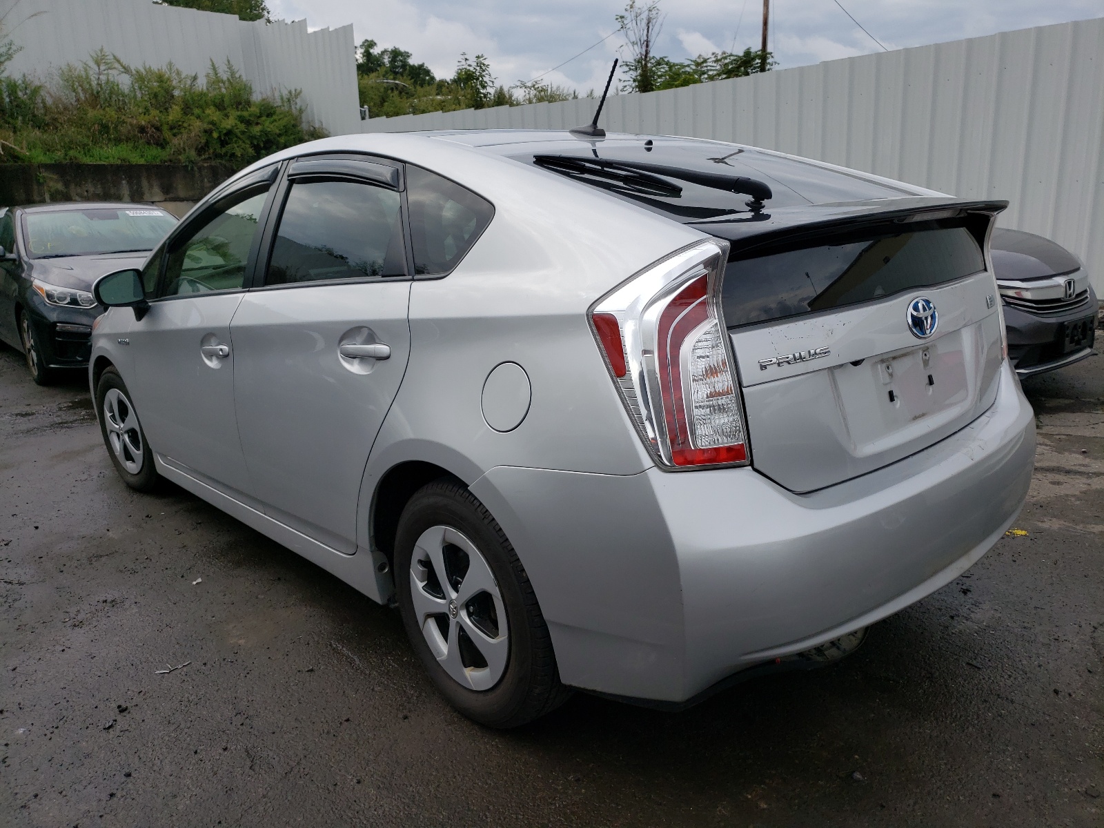 صورة رقم 3 من المزاد - 2011 TOYOTA PRIUS مع VIN JTDKN3DU9E1737692