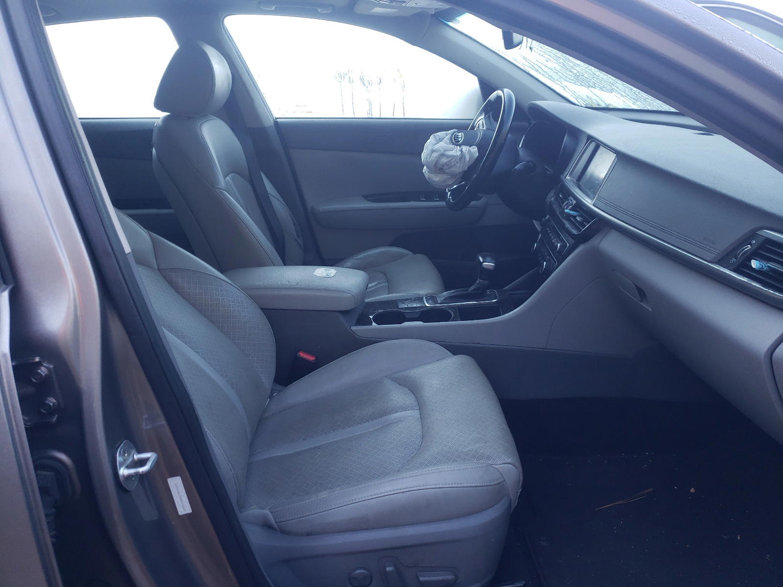 Photo 5 from auction – 2016 KIA OPTIMA EX with VIN 5XXGU4L34GG013665