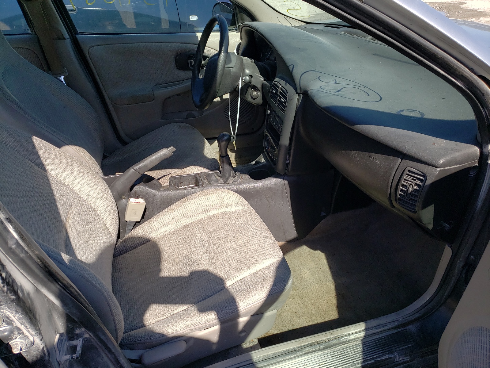 Photo 5 from auction – 2002 SATURN S SERIES with VIN 1G8ZF52802Z178201