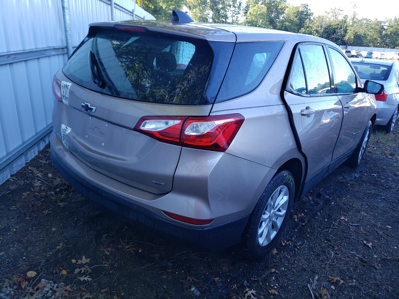 Photo 4 from auction – 2019 CHEVROLET EQUINOX LS with VIN 2GNAXSEV9K6170598