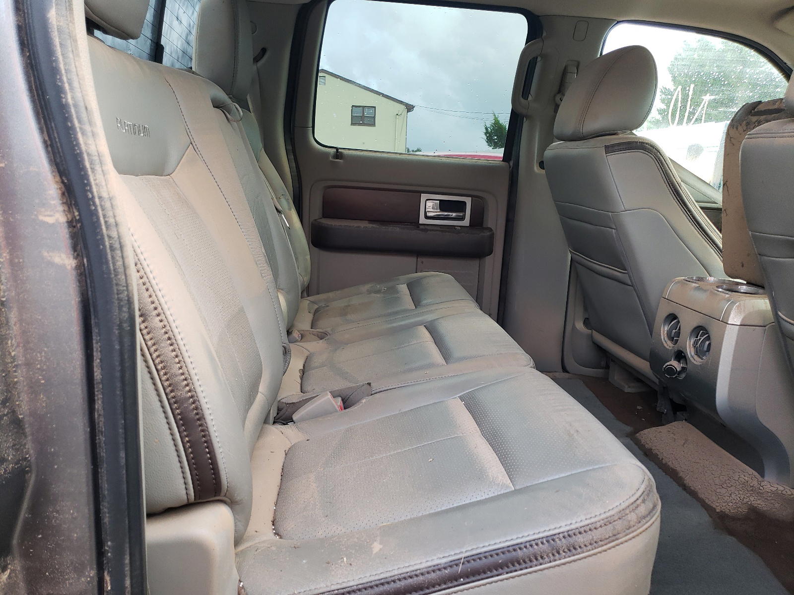 Photo 6 from auction – 2010 FORD F150 SUPER with VIN 1FTFW1EV2AFC33153