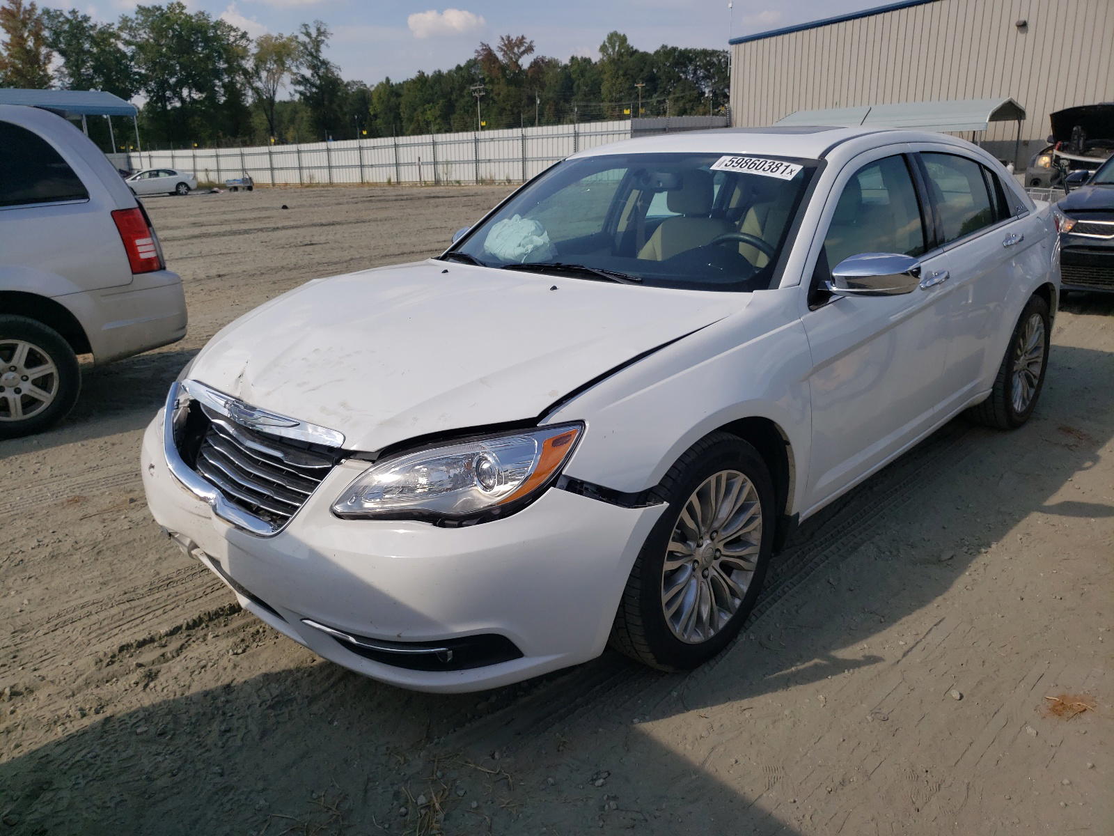Photo 2 from auction – 2012 CHRYSLER 200 LIMITE with VIN 1C3CCBCG7CN277474