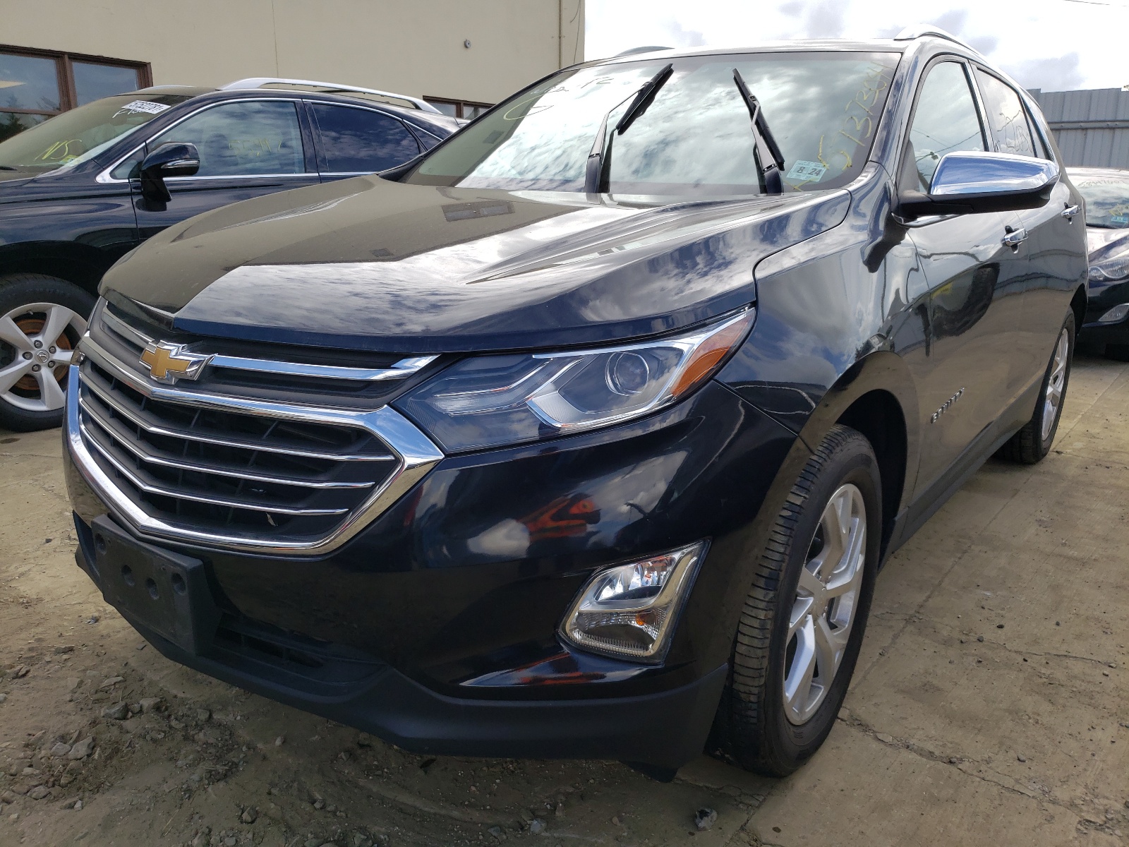 Photo 2 from auction – 2019 CHEVROLET EQUINOX PR with VIN 3GNAXXEV4KL204276