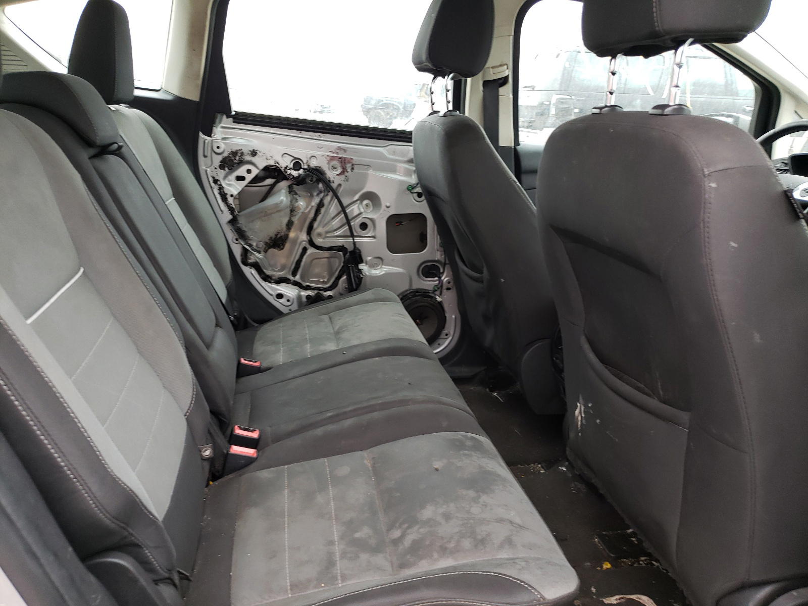 Photo 6 from auction – 2014 FORD C-MAX SE with VIN 1FADP5AU1EL515449