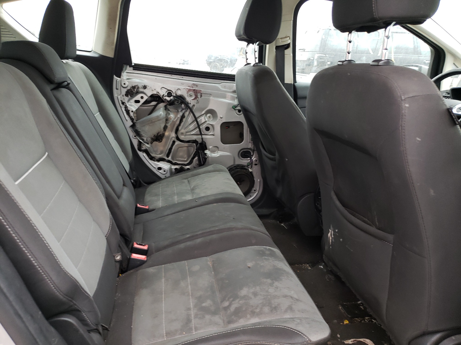 Zdjęcie 6 z aukcji – 2014 FORD C-MAX SE z VIN 1FADP5AU1EL515449