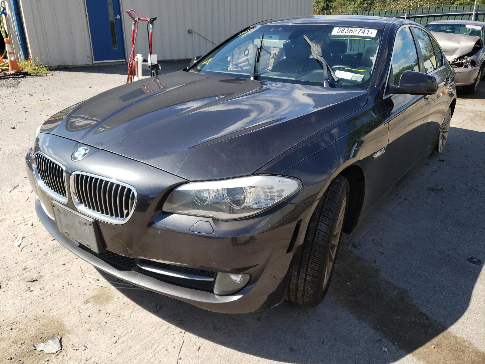 Photo 2 from auction – 2013 BMW 535 XI with VIN WBAFU7C54DDU73376