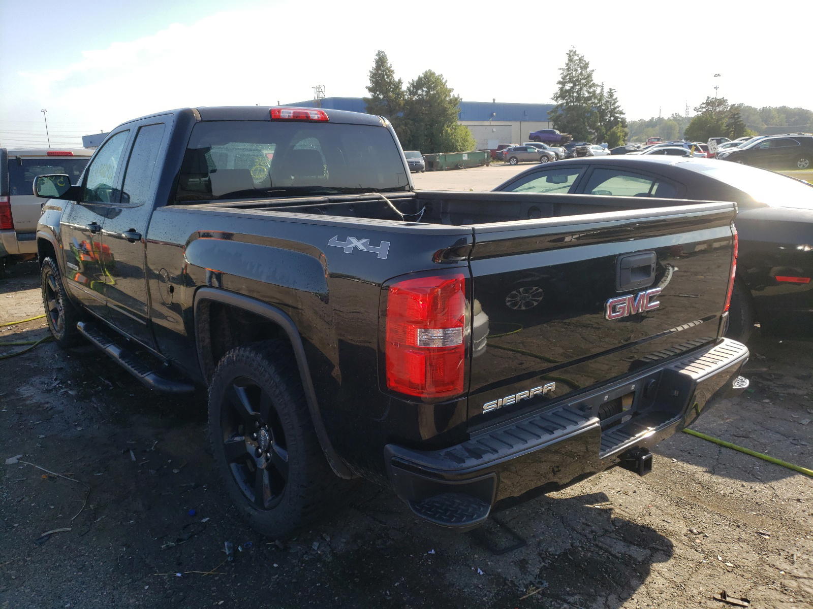 Photo 3 from auction – 2015 GMC SIERRA K15 with VIN 1GTV2TEC6FZ332663