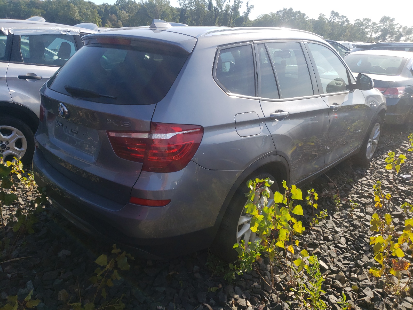 Photo 4 from auction – 2017 BMW X3 XDRIVE2 with VIN 5UXWX9C32H0W76279