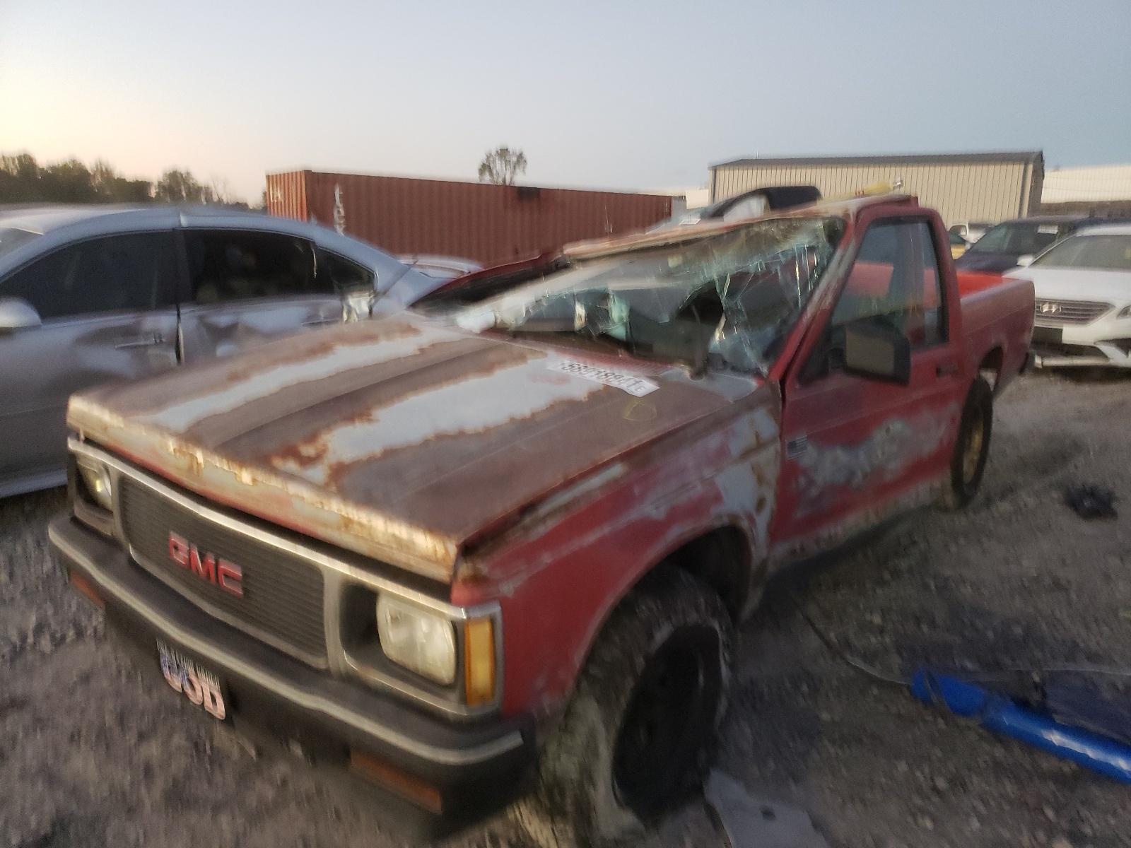Photo 2 from auction – 1991 GMC SONOMA with VIN 1GTCS14Z7M2527081