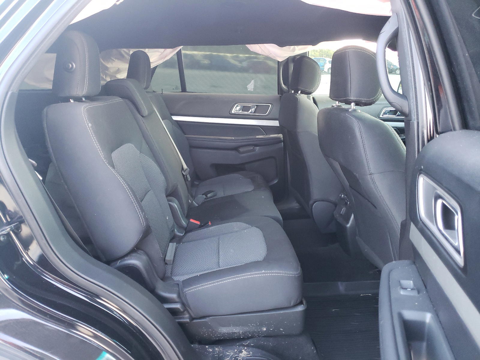 Photo 6 from auction – 2017 FORD EXPLORER X with VIN 1FM5K8D87HGA80605