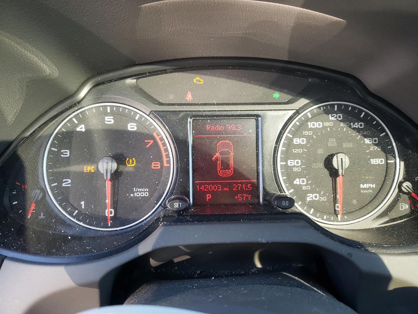 Photo 8 from auction – 2011 AUDI Q5 PREMIUM with VIN WA1LFAFP4BA028316