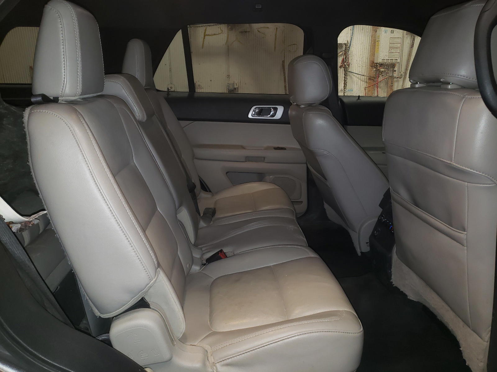 Photo 6 from auction – 2011 FORD EXPLORER X with VIN 1FMHK8D80BGA39740