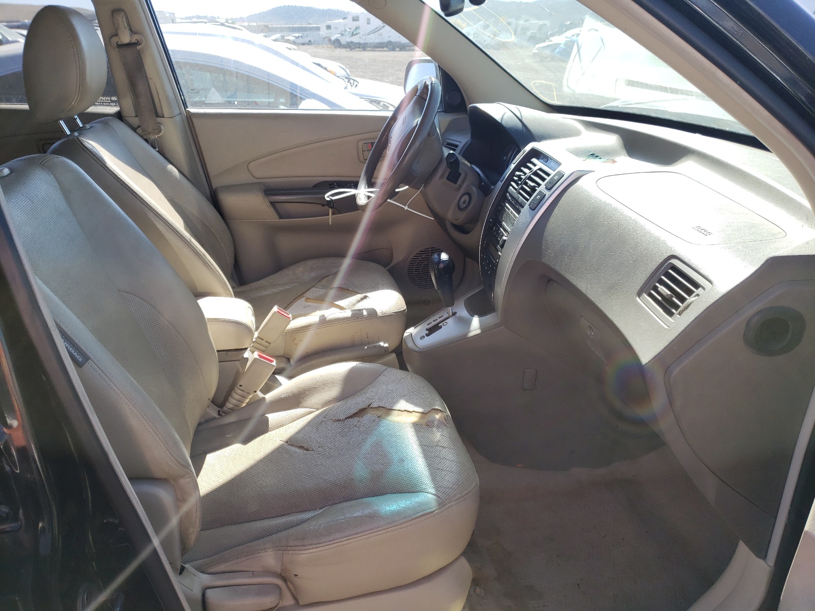 Photo 5 from auction – 2007 HYUNDAI TUCSON SE with VIN KM8JN72D27U620247