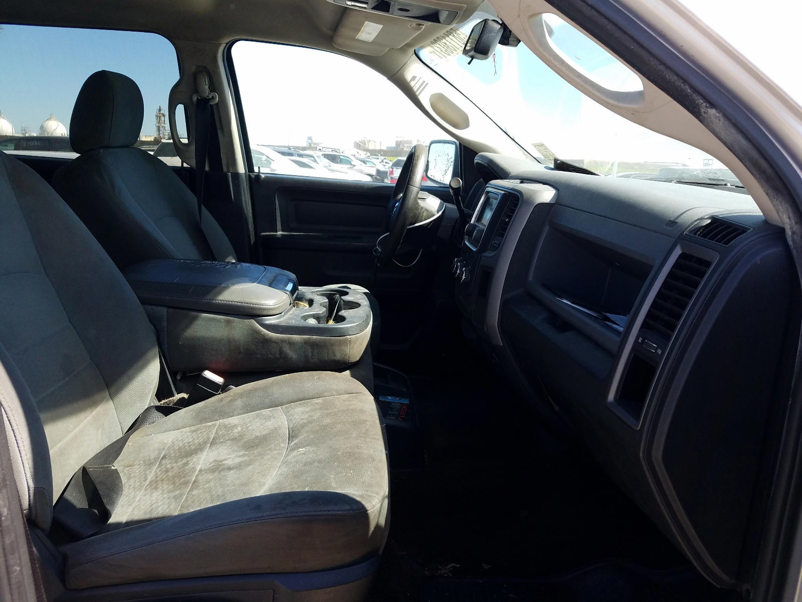 Photo 5 from auction – 2013 RAM 1500 ST with VIN 1C6RR6KT2DS632538