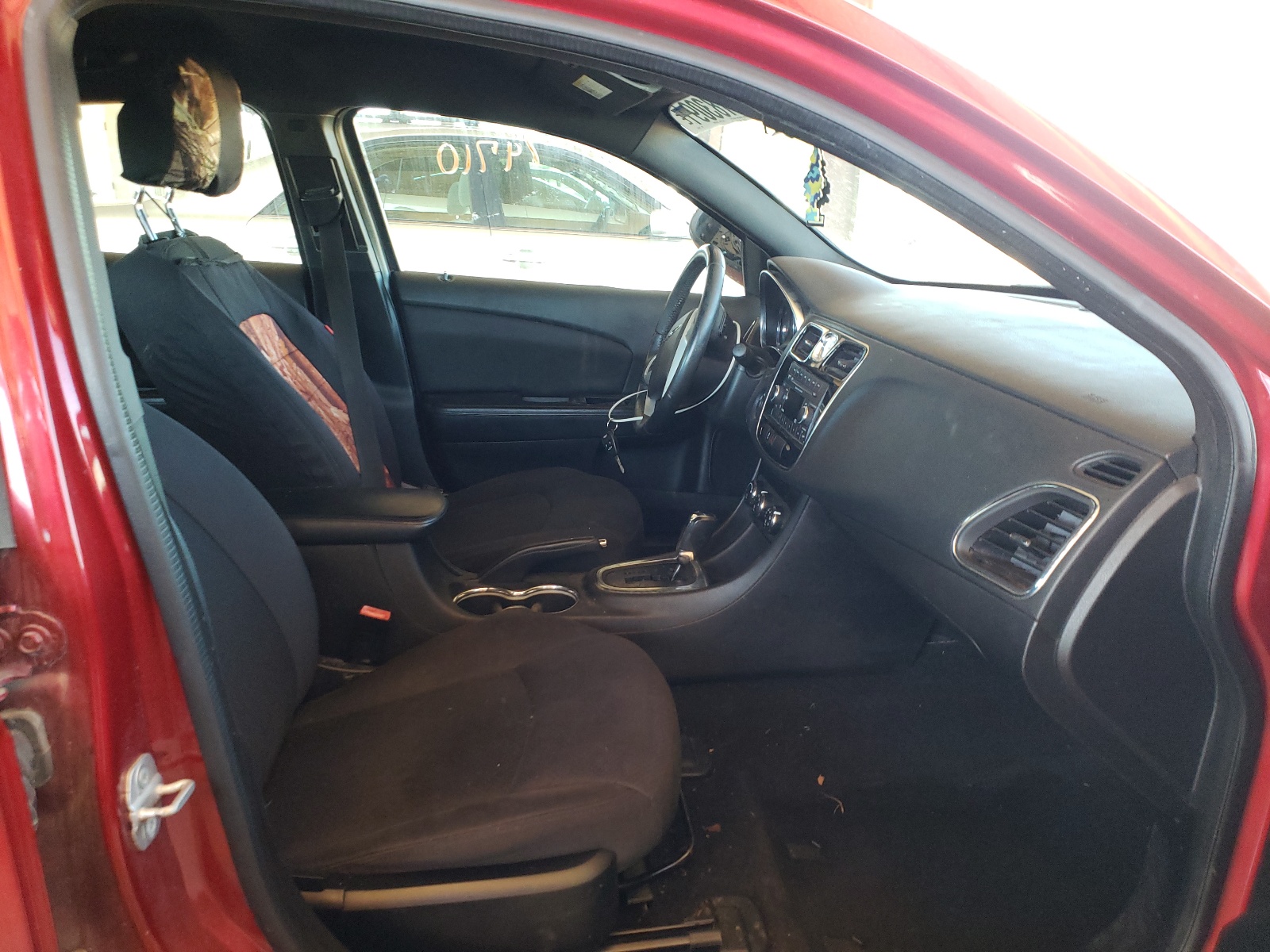 Photo 5 from auction – 2014 CHRYSLER 200 TOURIN with VIN 1C3CCBBB2EN131881