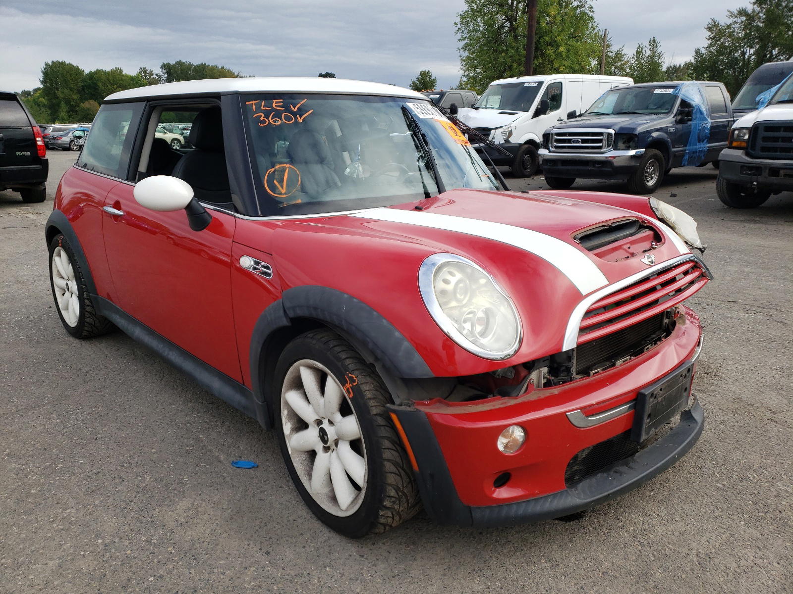 MINI COOPER S 2005 with VIN WMWRE33555TL10715 - Photo from auction