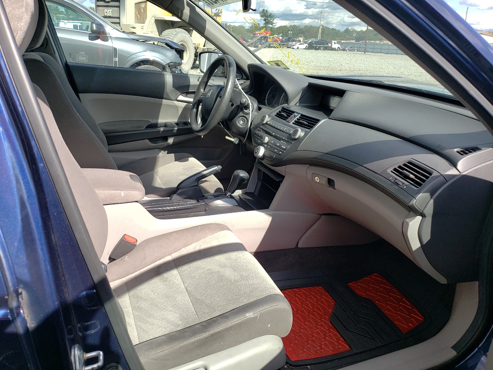 Photo 5 from auction – 2010 HONDA ACCORD LX with VIN 1HGCP2F31AA088950