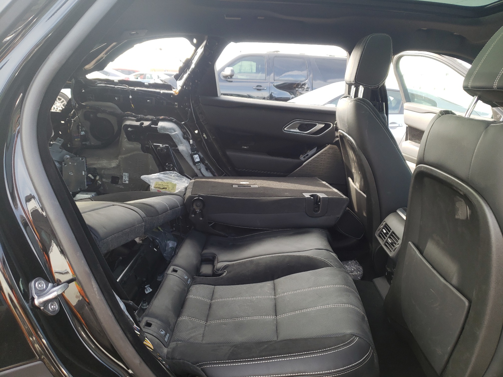Zdjęcie 6 z aukcji – 2020 LAND ROVER RANGE ROVE z VIN SALYK2EXXLA287210
