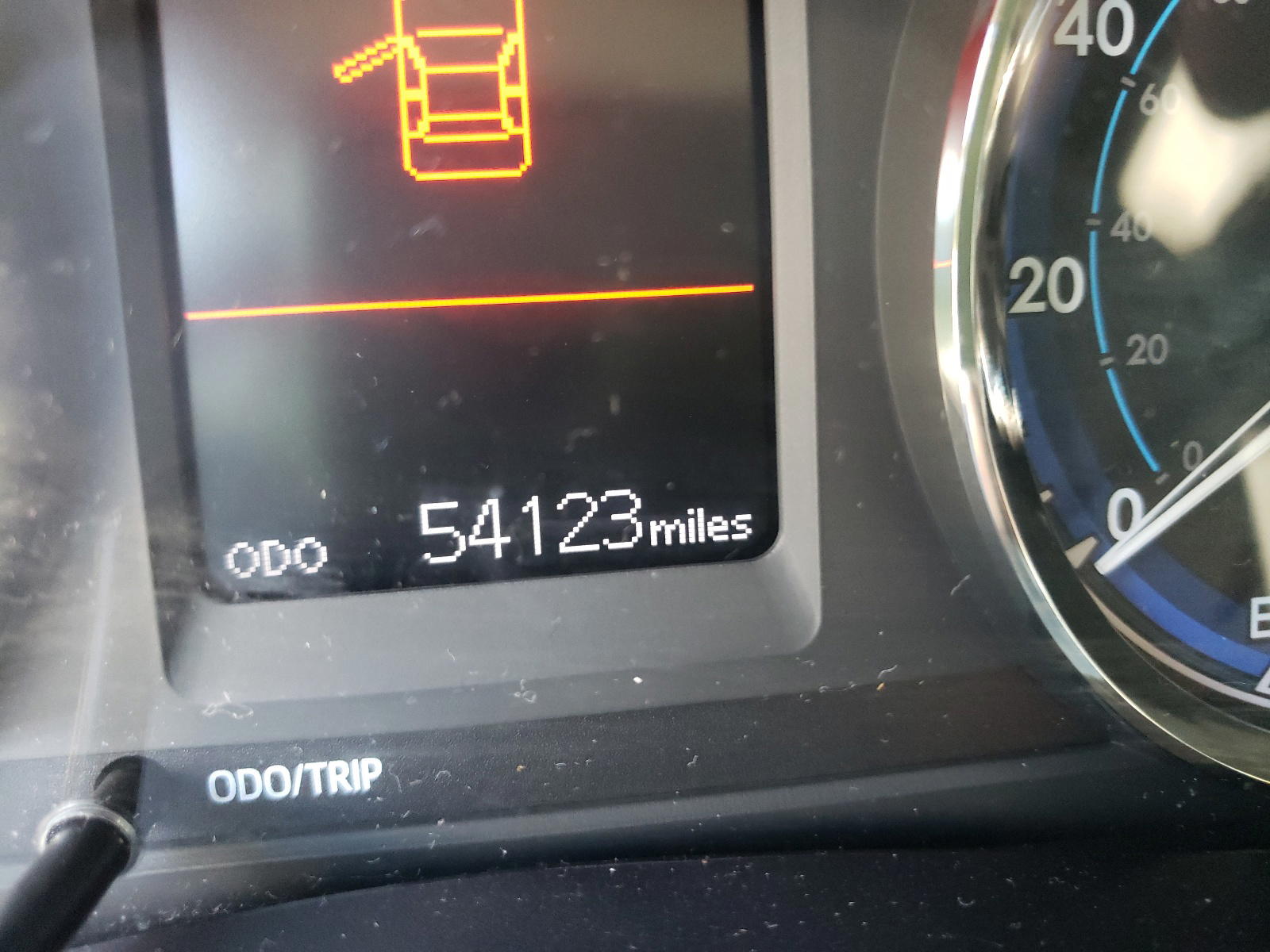Photo 8 from auction – 2019 TOYOTA COROLLA L with VIN 5YFBURHEXKP910152