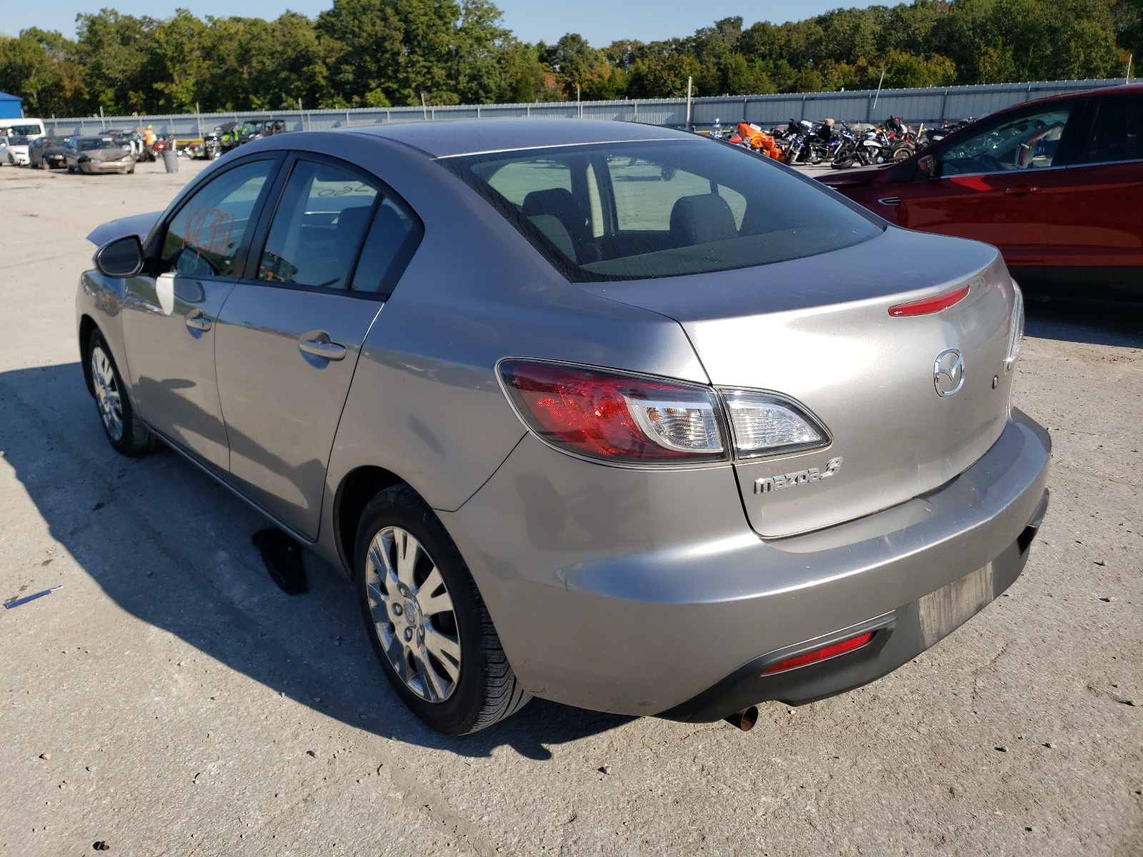 Photo 3 from auction – 2010 MAZDA 3 I with VIN JM1BL1SF3A1251114