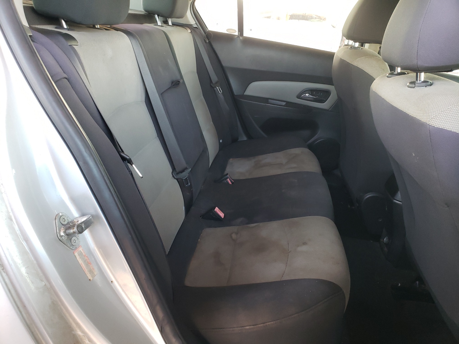 Photo 6 from auction – 2012 CHEVROLET CRUZE with VIN 1G1PC5SH3C7270401